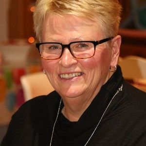 Meet your Posher, Debbie